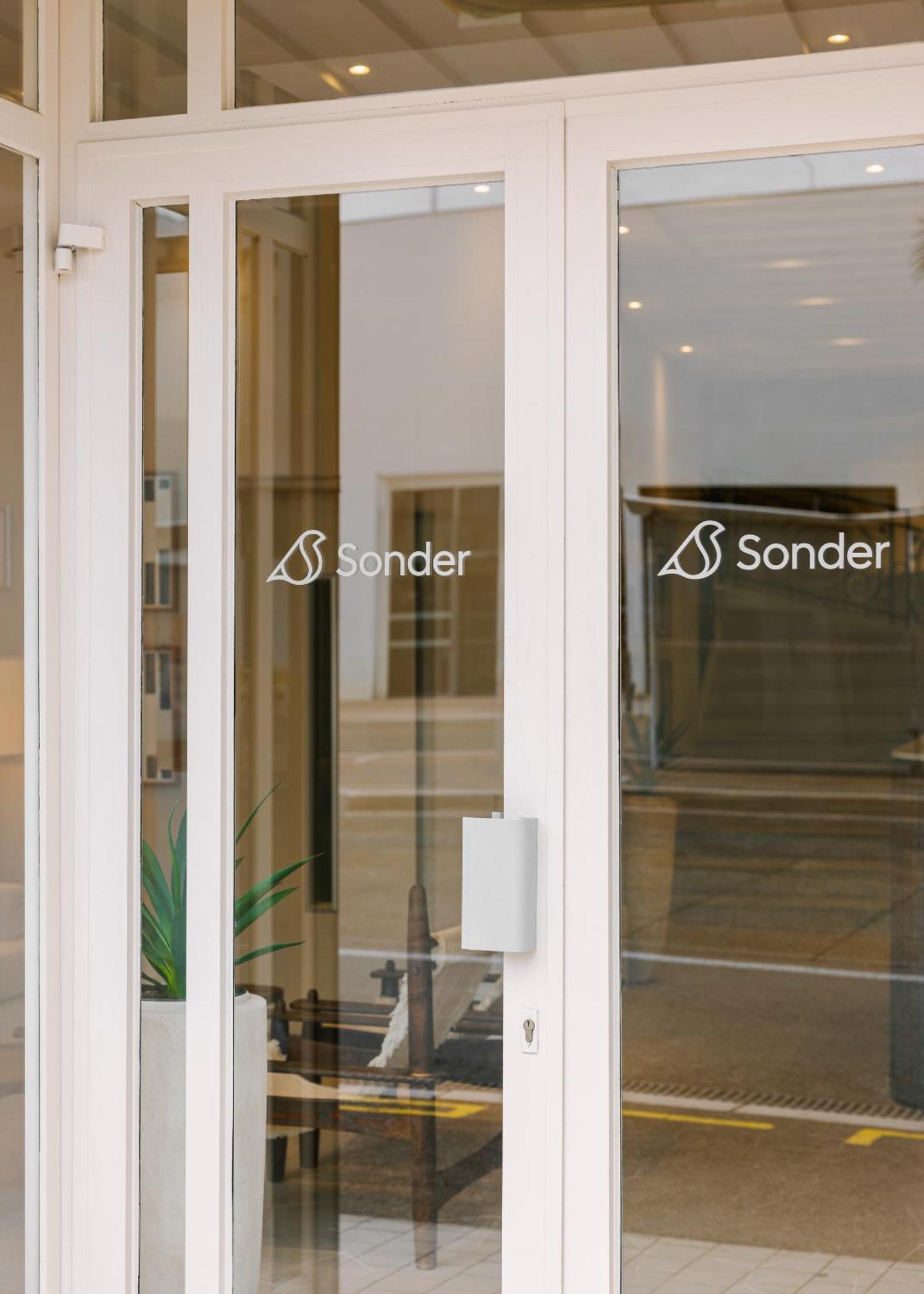 Yelo Lumiere Powered By Sonder Hotel Cannes Bagian luar foto