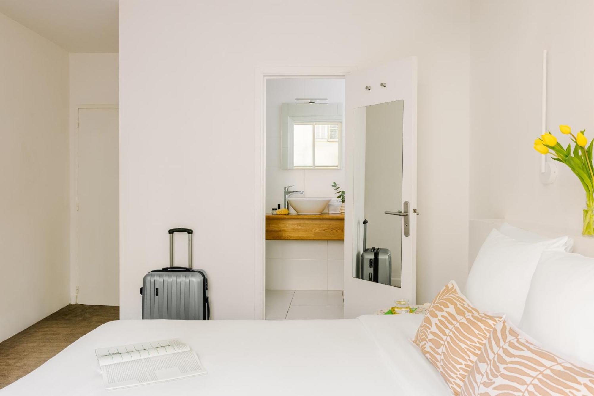 Yelo Lumiere Powered By Sonder Hotel Cannes Ruang foto