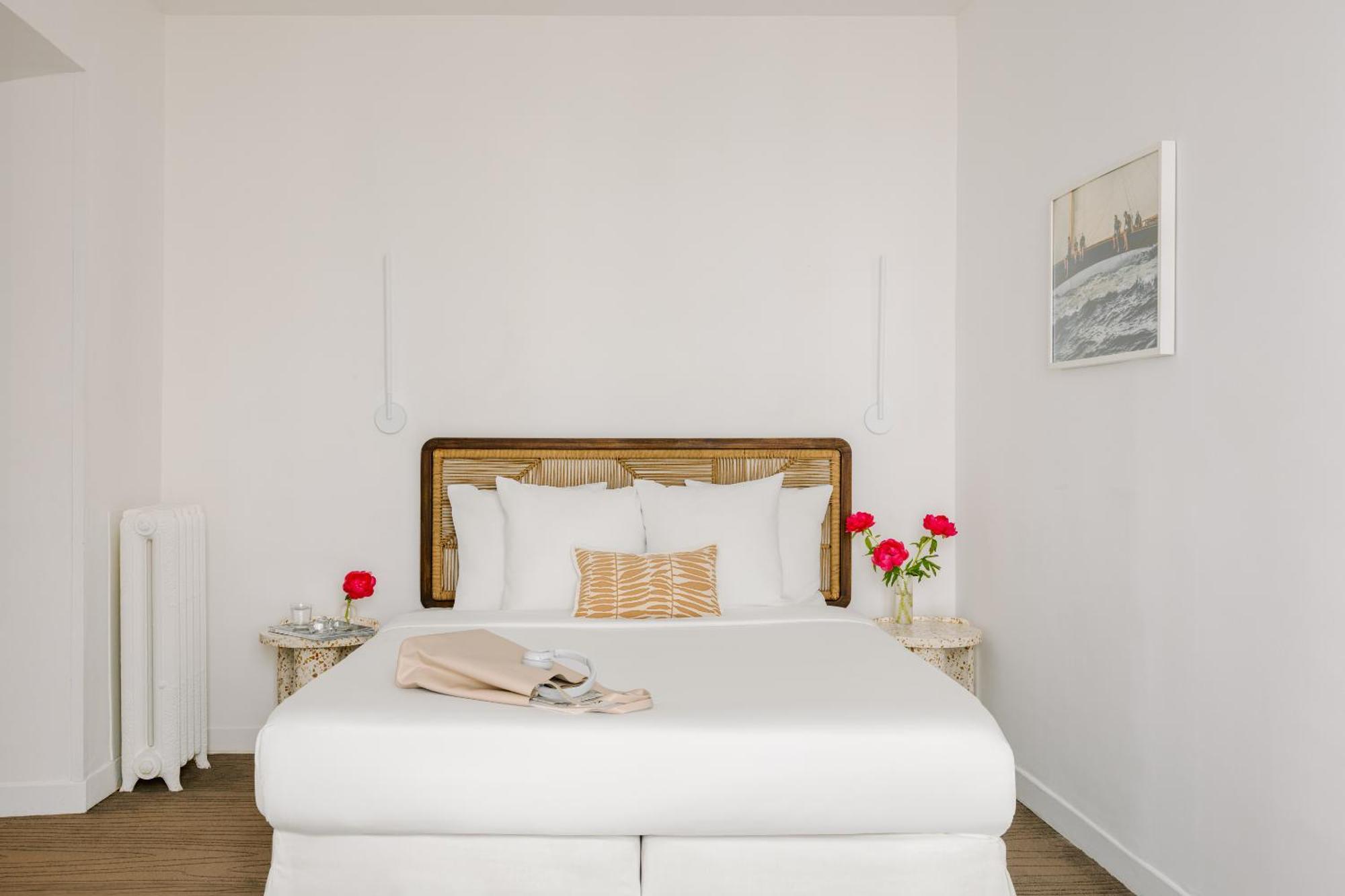 Yelo Lumiere Powered By Sonder Hotel Cannes Bagian luar foto