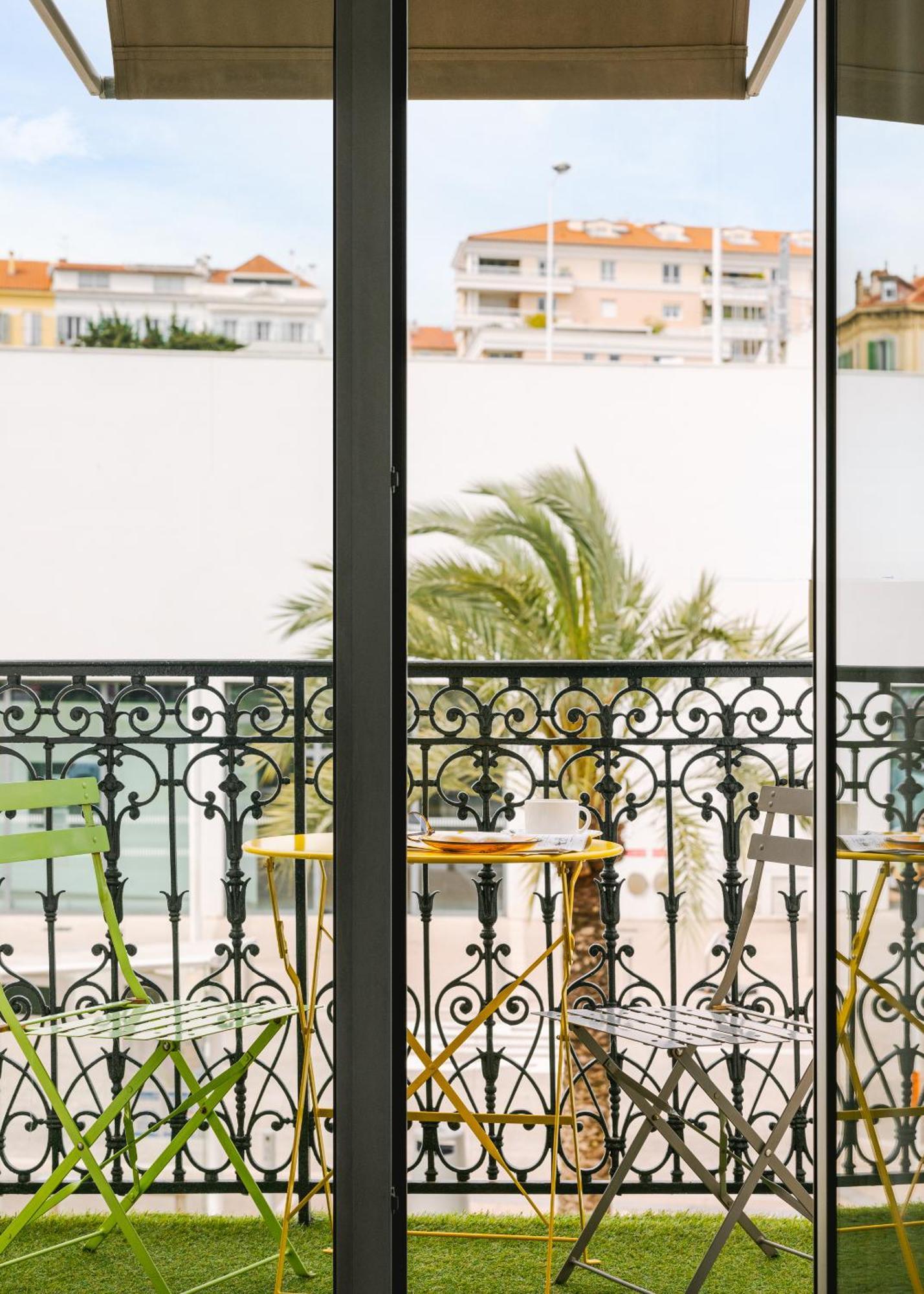 Yelo Lumiere Powered By Sonder Hotel Cannes Ruang foto